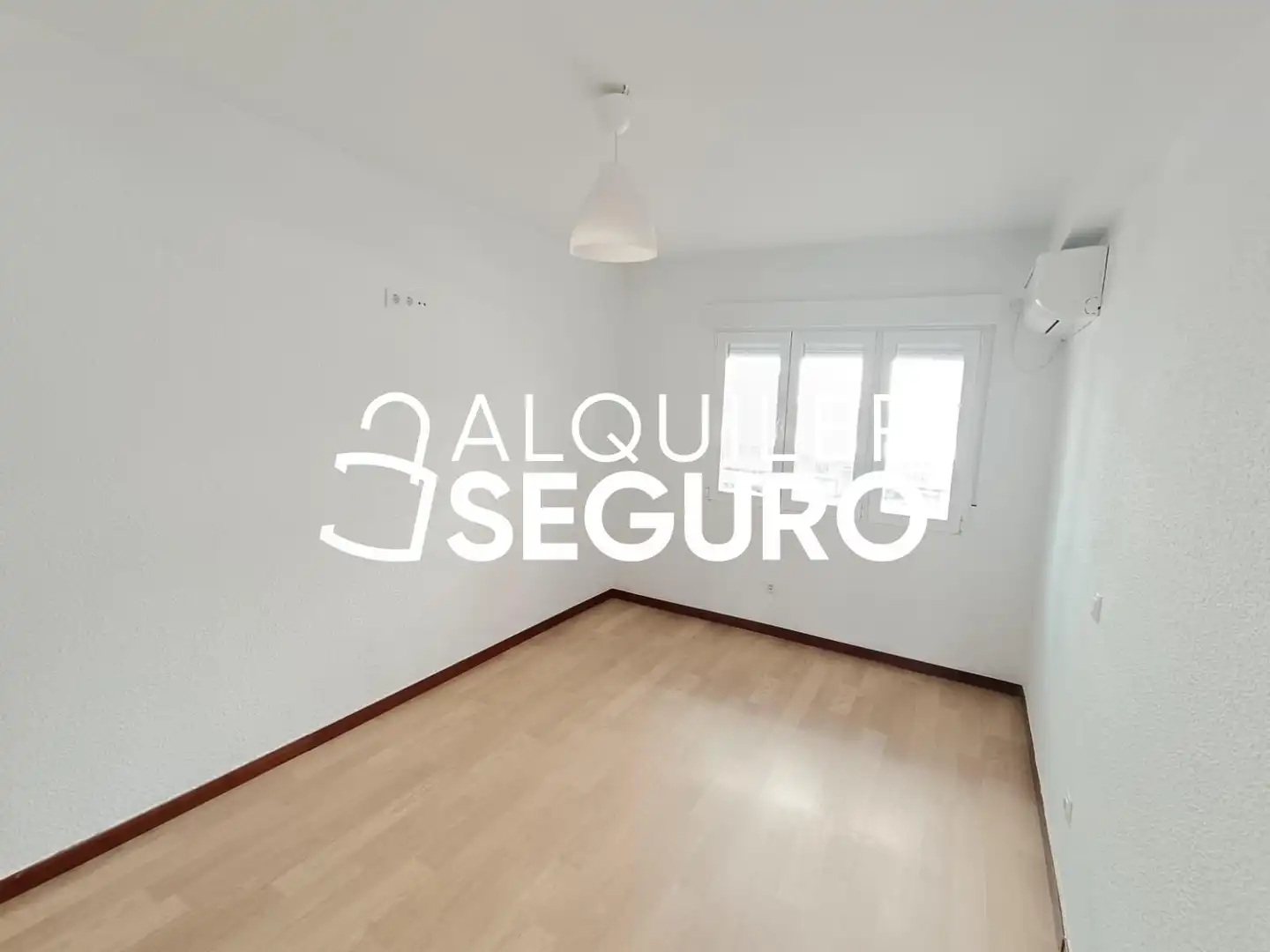 Bedroom of Flat for rent in Getafe  with Air Conditioner, Heating and Terrace