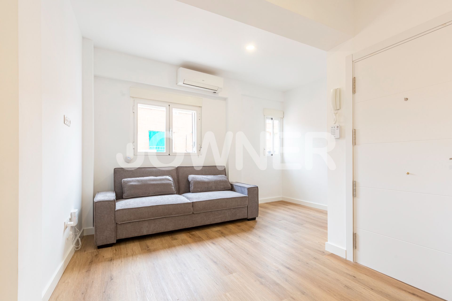 Sala d'estar de Pis en venda en  Madrid Capital amb Aire condicionat, Moblat i Forn