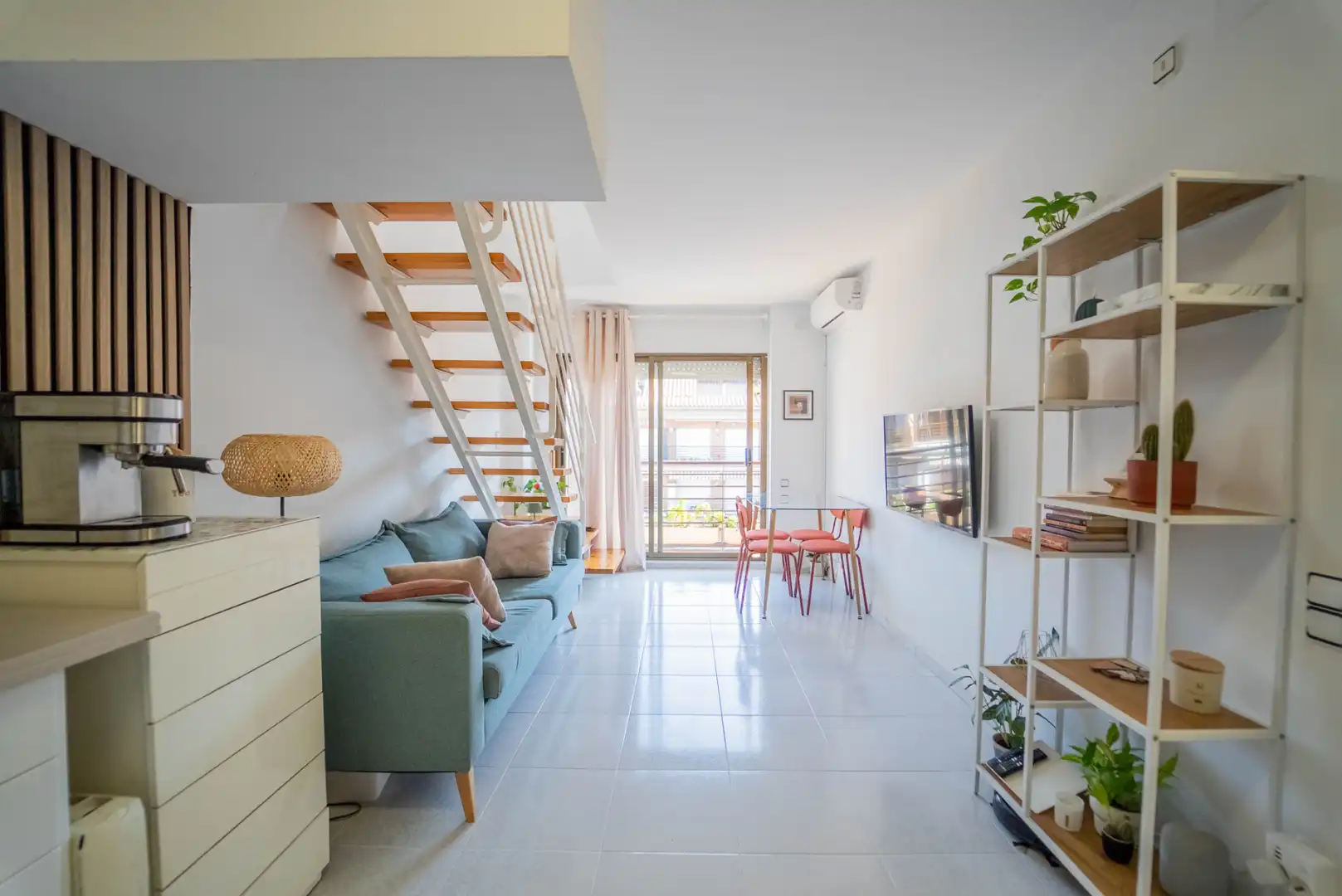 Sala de estar de Dúplex en venta en Pineda de Mar con Aire acondicionado, Calefacción y Terraza
