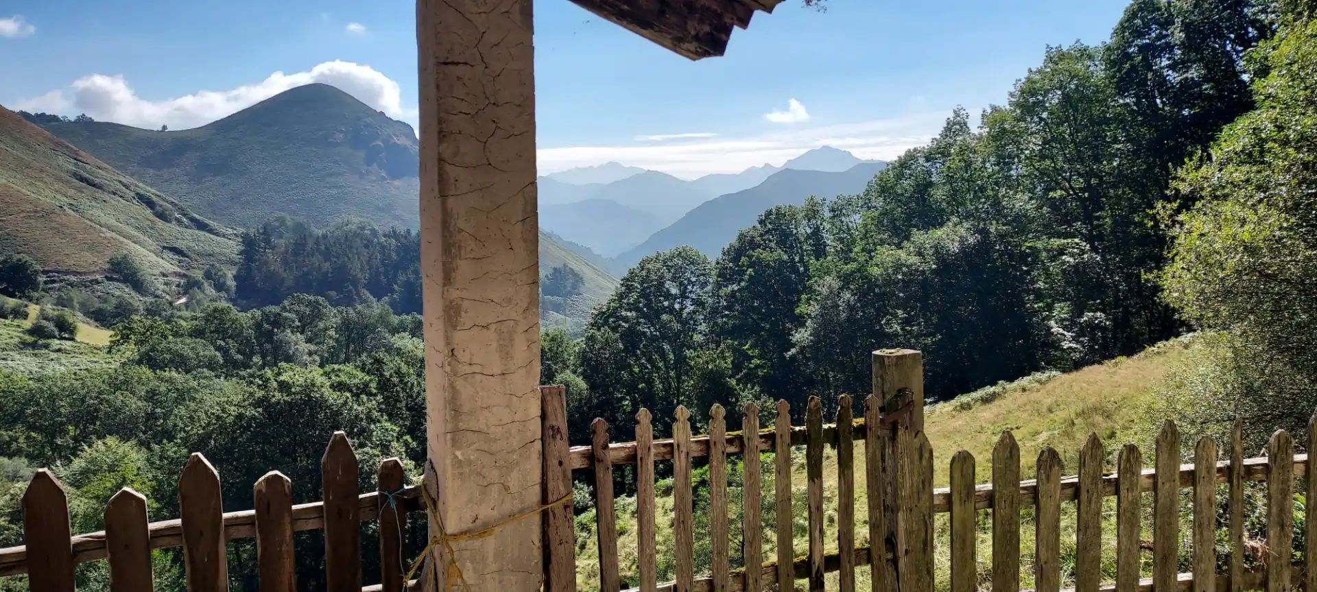 Außenansicht von Country house zum Verkauf in Piloña