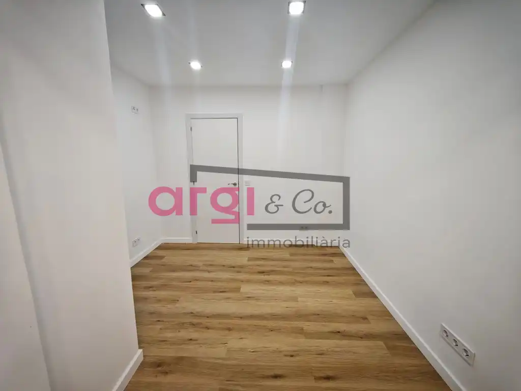 Business premises for sale in Centre, imagen 24