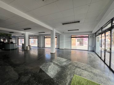 Local comercial de lloguer a Can Feu - Gràcia