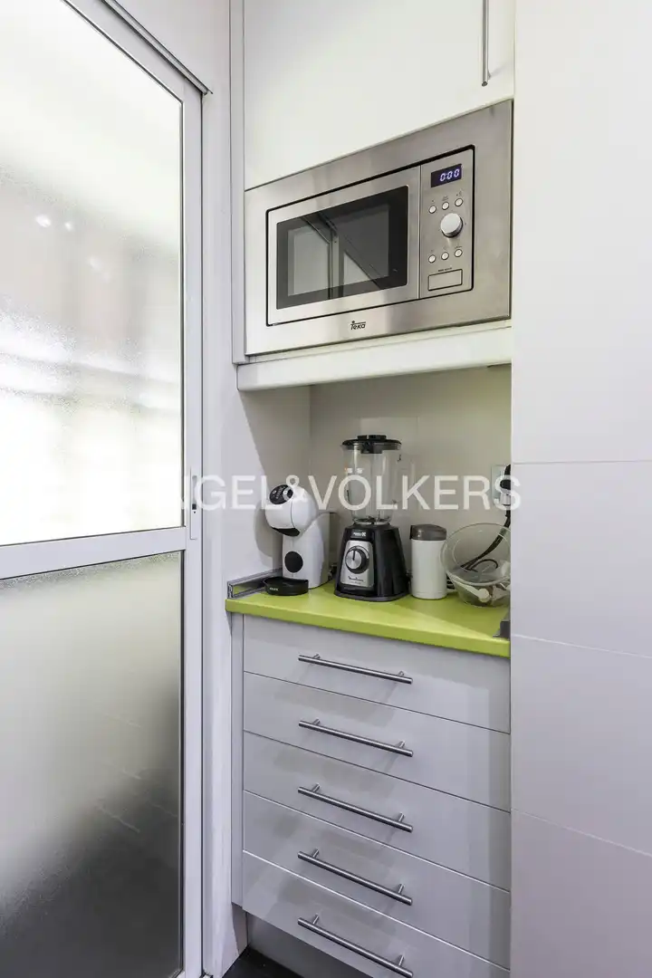 Kitchen of Flat for rent in Madrid  with Air Conditioner, Heating and Private garden