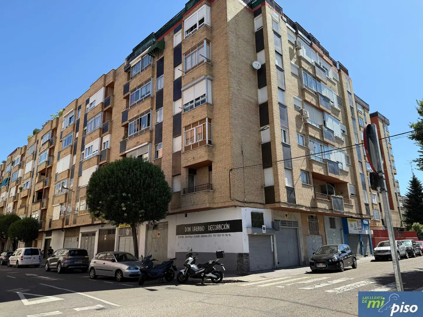 Flat with terrace for sale in Calle Tarragona 1