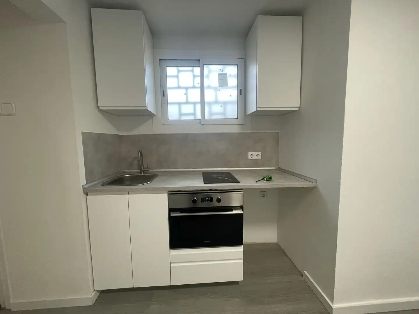 Cuina de Àtic en venda en L'Hospitalet de Llobregat amb Terrassa