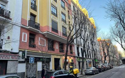 Exterior view of Flat for sale in  Madrid Capital  with Heating