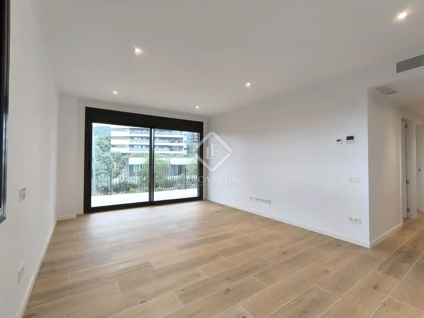 Flat with pool to rent in Finestrelles, imagen 2