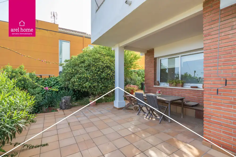 Garden of Houses for sale in Sant Just Desvern  with Heating, Private garden and Parquet flooring