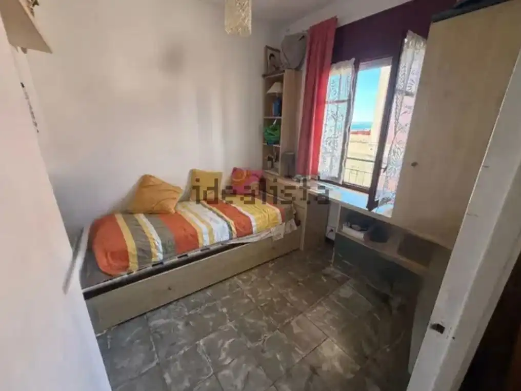 Habitación de Piso en venta en Alicante / Alacant con Aire acondicionado y Terraza