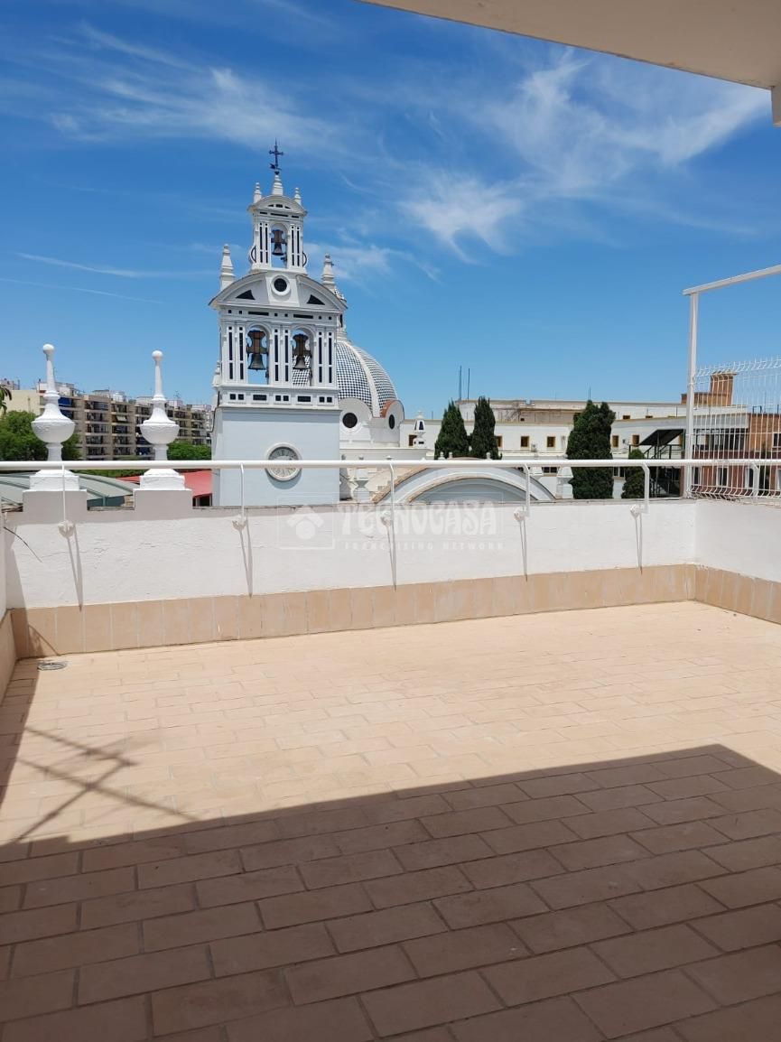 Terrassa de Pis en venda en  Sevilla Capital amb Calefacció i Terrassa