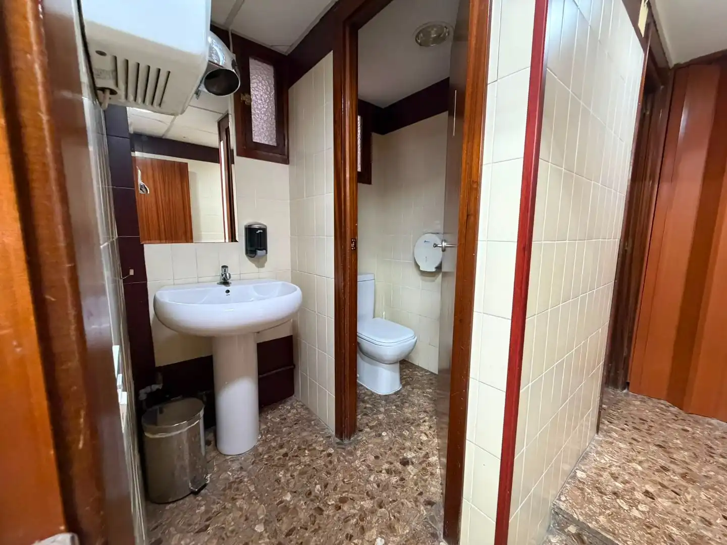 Bany de Oficina de lloguer en Campoamor - Altozano