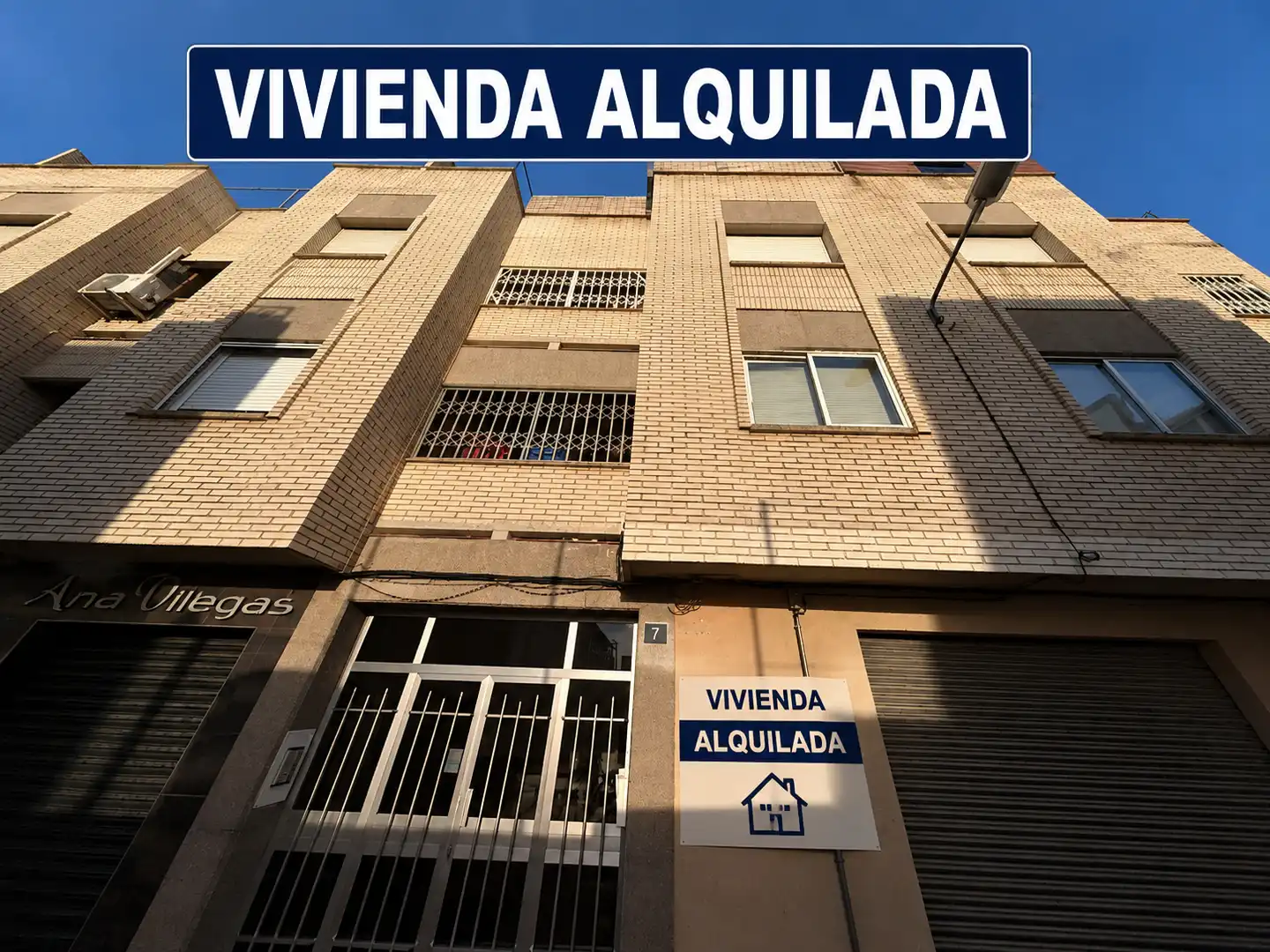 Piso en venta en Calle Turolense 37