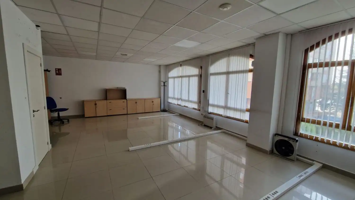 Office for sale in León Capital   with Heating
