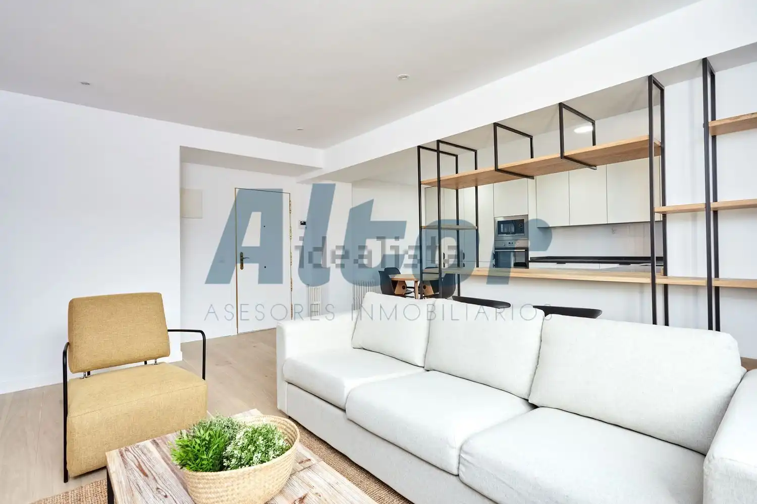 Flat for rent in DE CONCHA ESPINA, El Viso