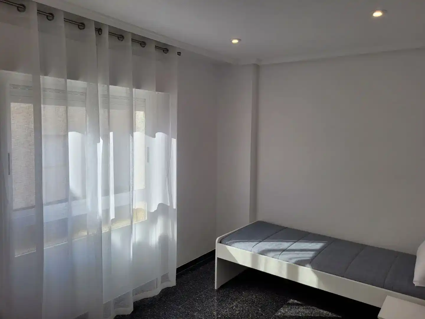 Bedroom of Flat for rent in Aspe  with Air Conditioner and Balcony