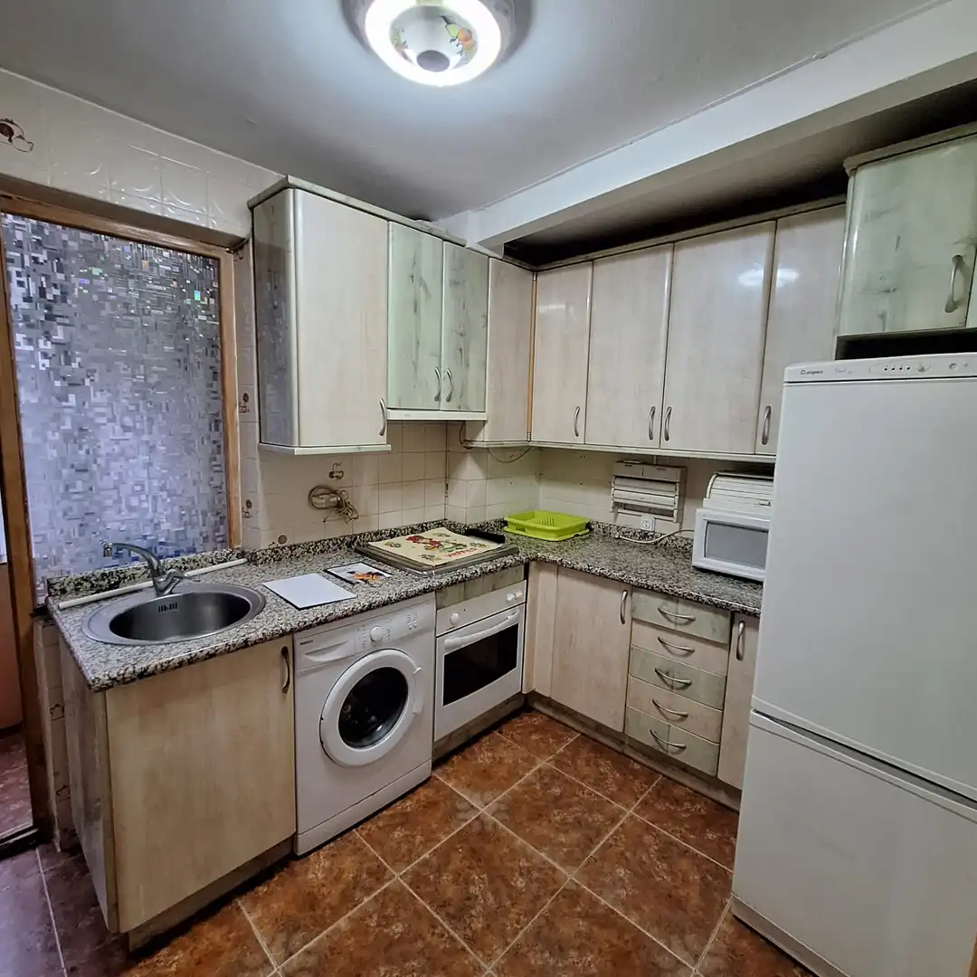 Cocina de Piso en venta en Íscar con Calefacción, Terraza y Amueblado