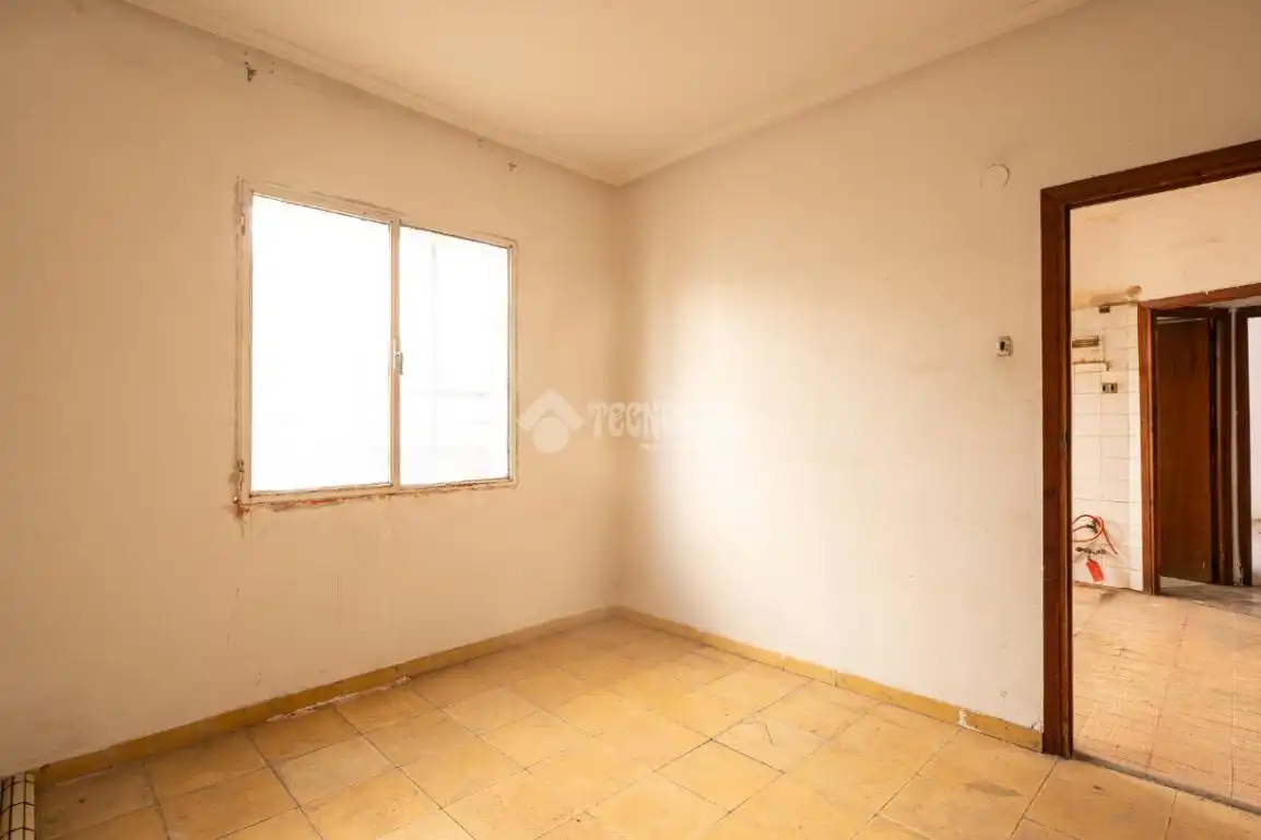 Habitación de Piso en venta en Granada con Balcón