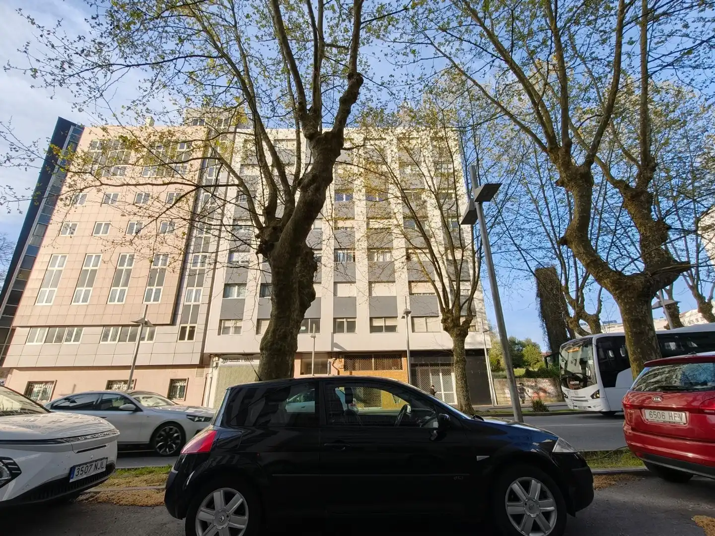 Außenansicht von Wohnung zum Verkauf in Pontevedra Capital  mit Privatgarten