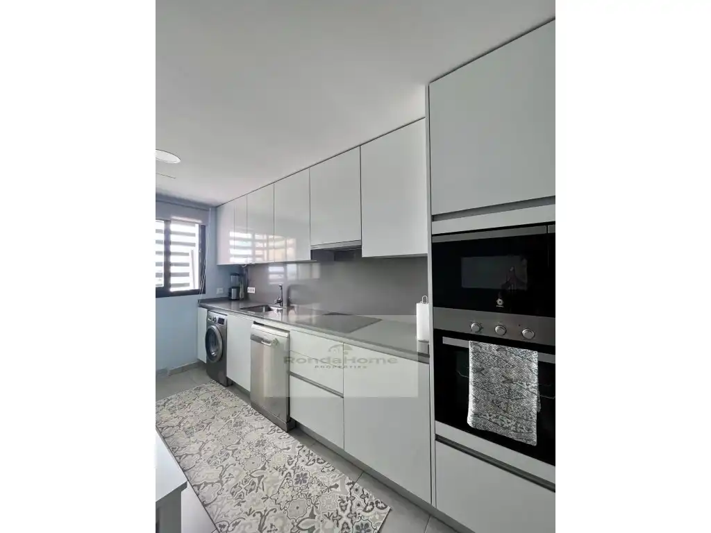 Flat with pool to rent in Avenida Victoria Kent, imagen 8