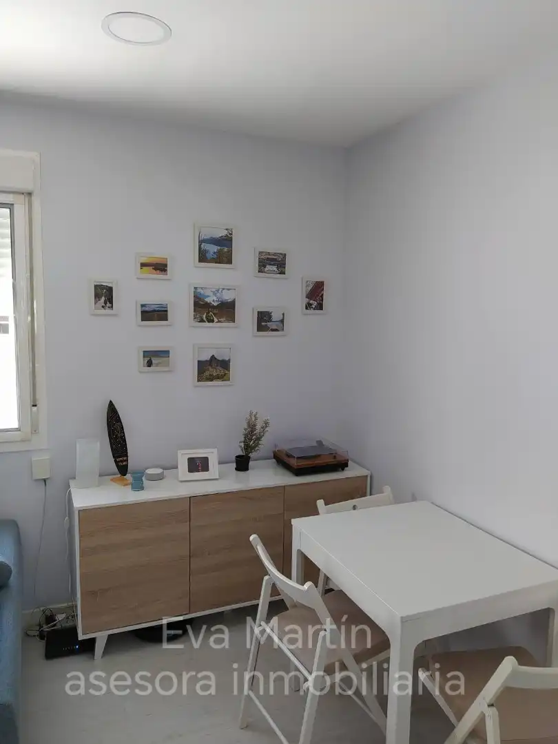 Wohnzimmer von Wohnung zur Miete in Sevilla mit Klimaanlage, Heizung und Parkett