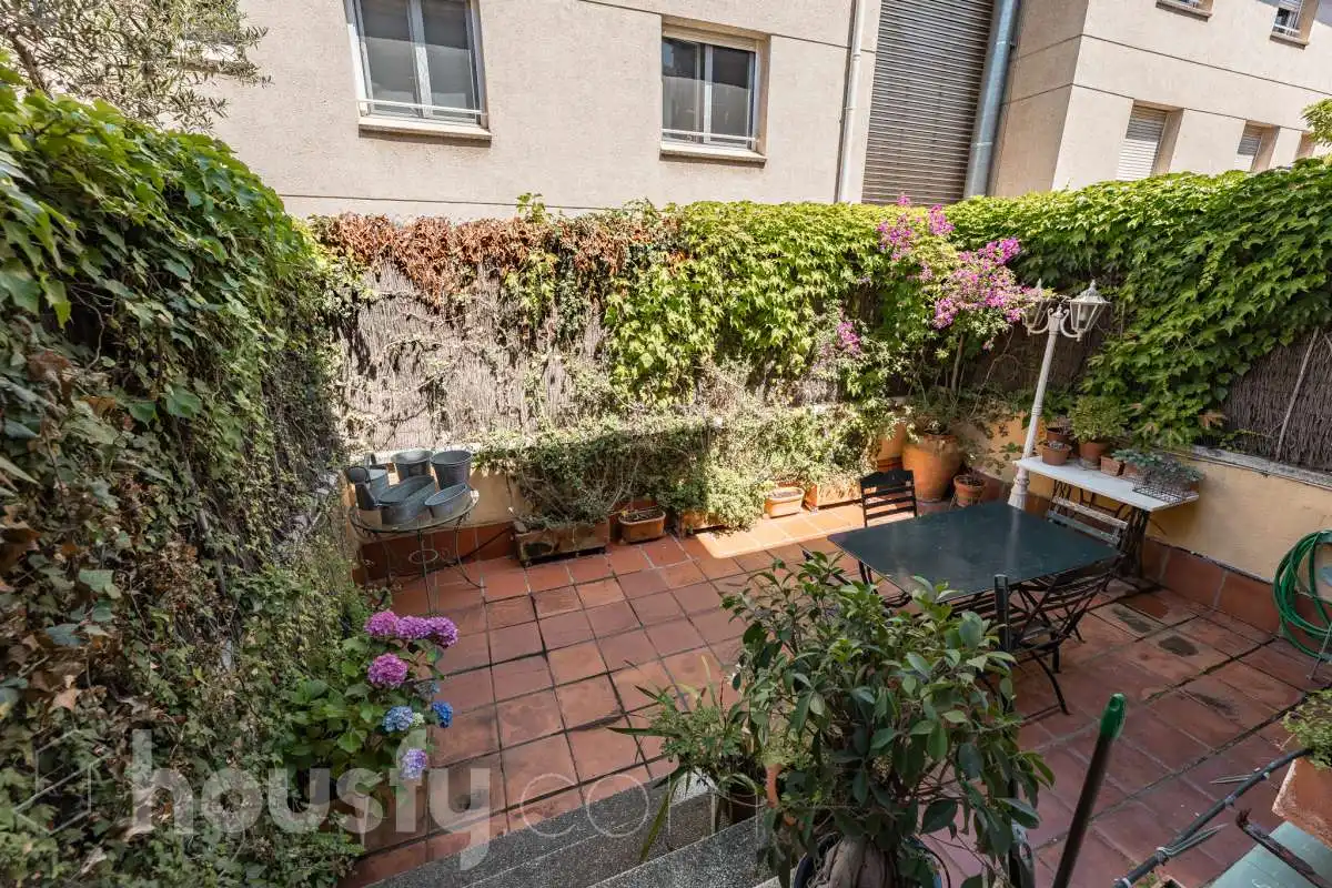 Terraza de Casa o chalet en venta en Sant Cugat del Vallès con Calefacción, Jardín privado y Parquet
