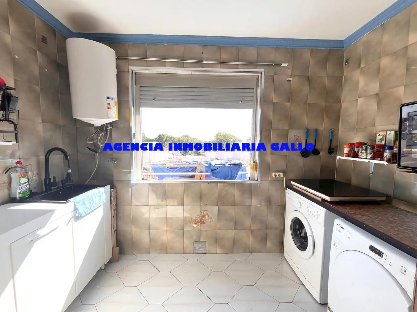 Cocina de Piso en venta en Sevilla con Aire acondicionado y Trastero