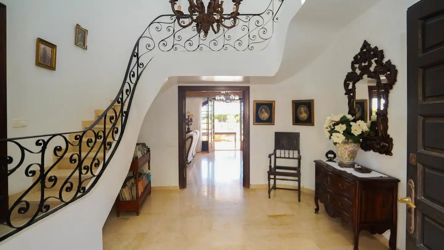 Casa amb terrassa en venda a Avinguda de la Armada Española, imagen 5