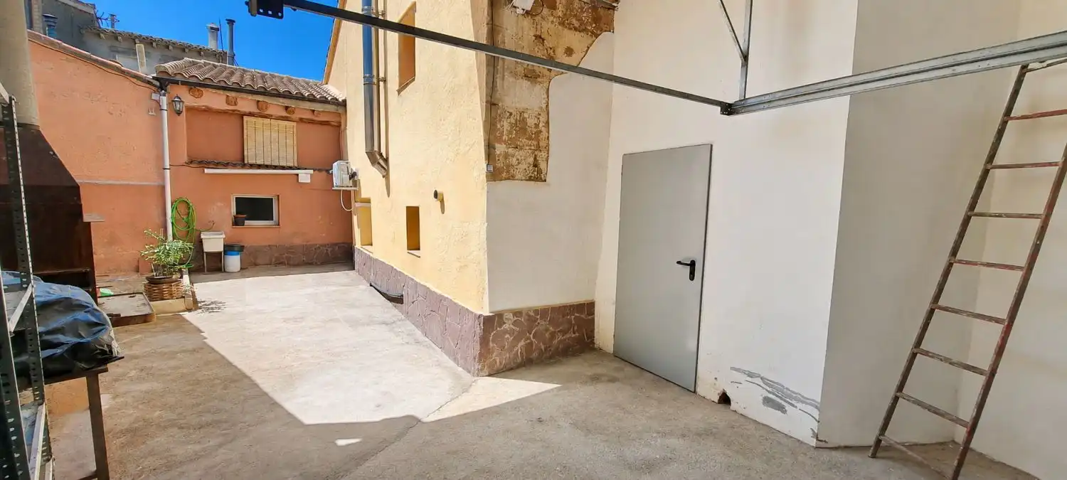Vista exterior de Casa o chalet en venta en Tierz con Aire acondicionado, Calefacción y Trastero