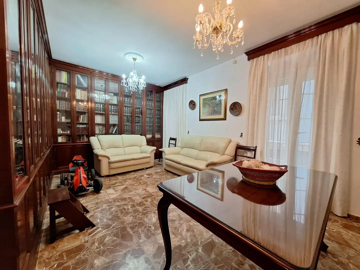 Sala d'estar de Pis en venda en Cádiz amb Balcó