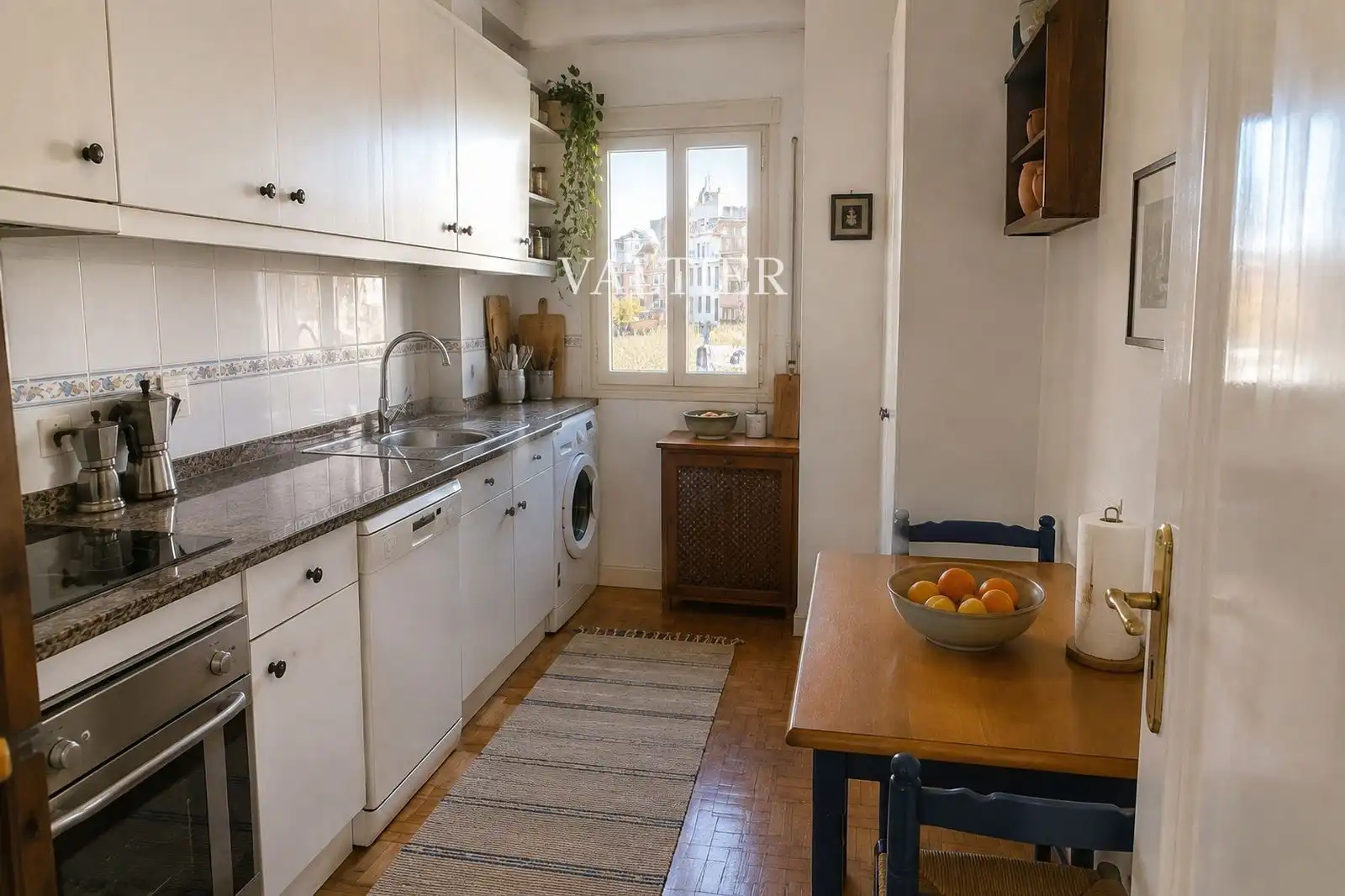 Cuina de Pis en venda en Madrid amb Aire condicionat, Calefacció i Terrassa