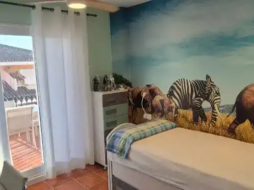 Dormitori de Casa adosada en venda en Benidorm amb Aire condicionat, Piscina i Balcó