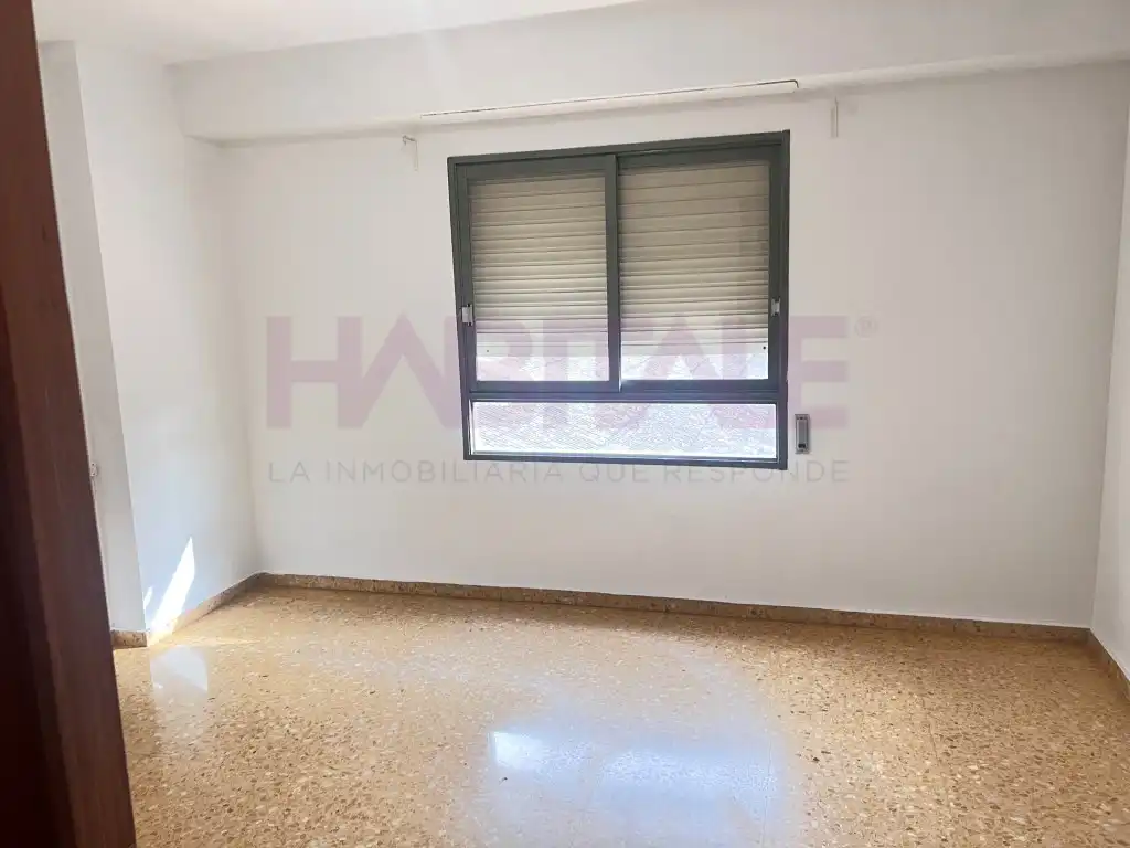 Habitación de Piso en venta en Benetússer
