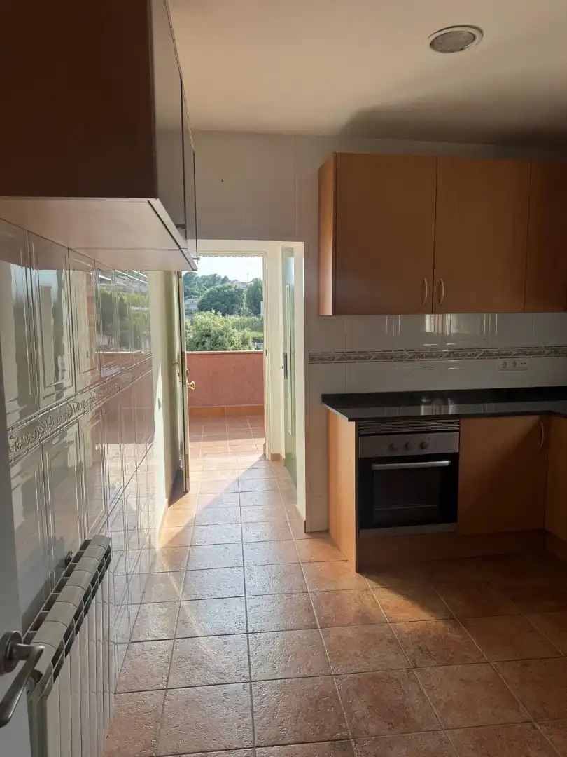 Cuina de Casa o xalet en venda en Cànoves I Samalús amb Calefacció, Jardí privat i Terrassa