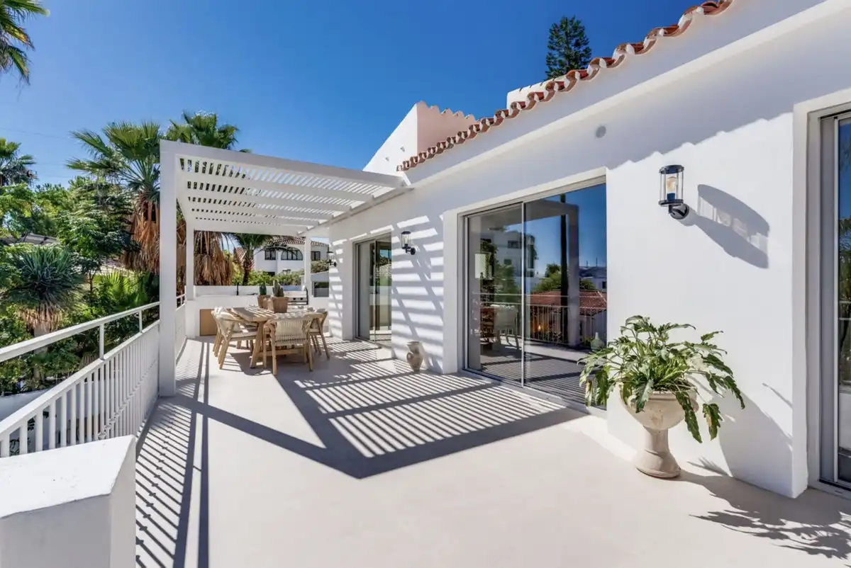 Villa con piscina in vendita a Nueva Andalucía, imagen 5