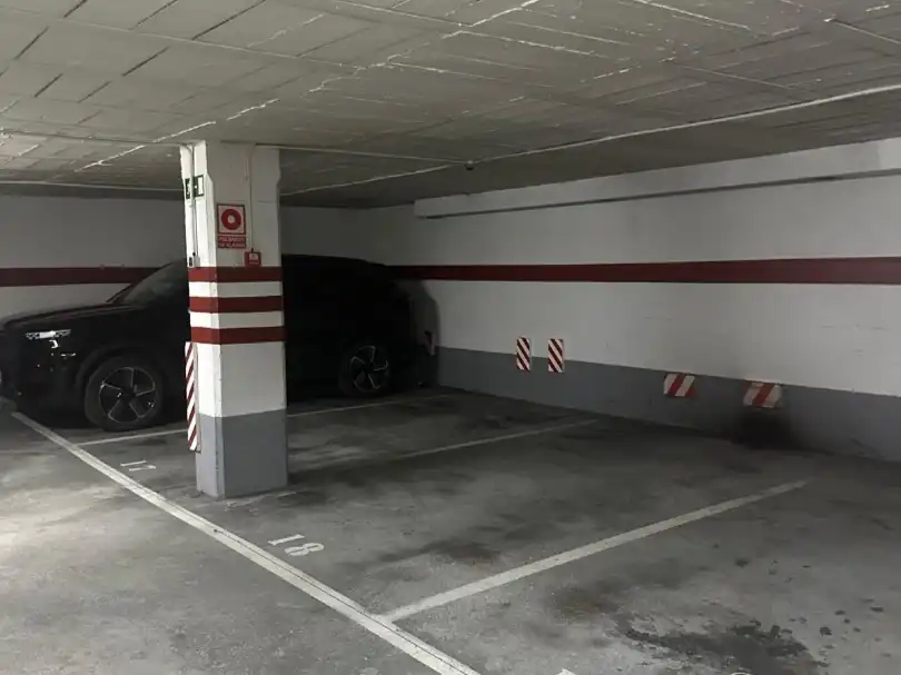 Aparcament de Garatge en venda en Oviedo 