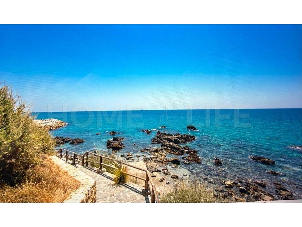 Flat for sale in Avenida Armada De La, Torremuelle