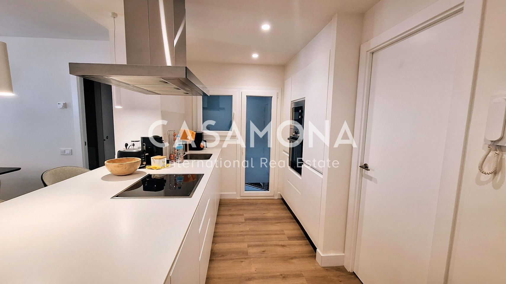 Kitchen of Apartment to rent in  Barcelona Capital  with Air Conditioner, Heating and Terrace