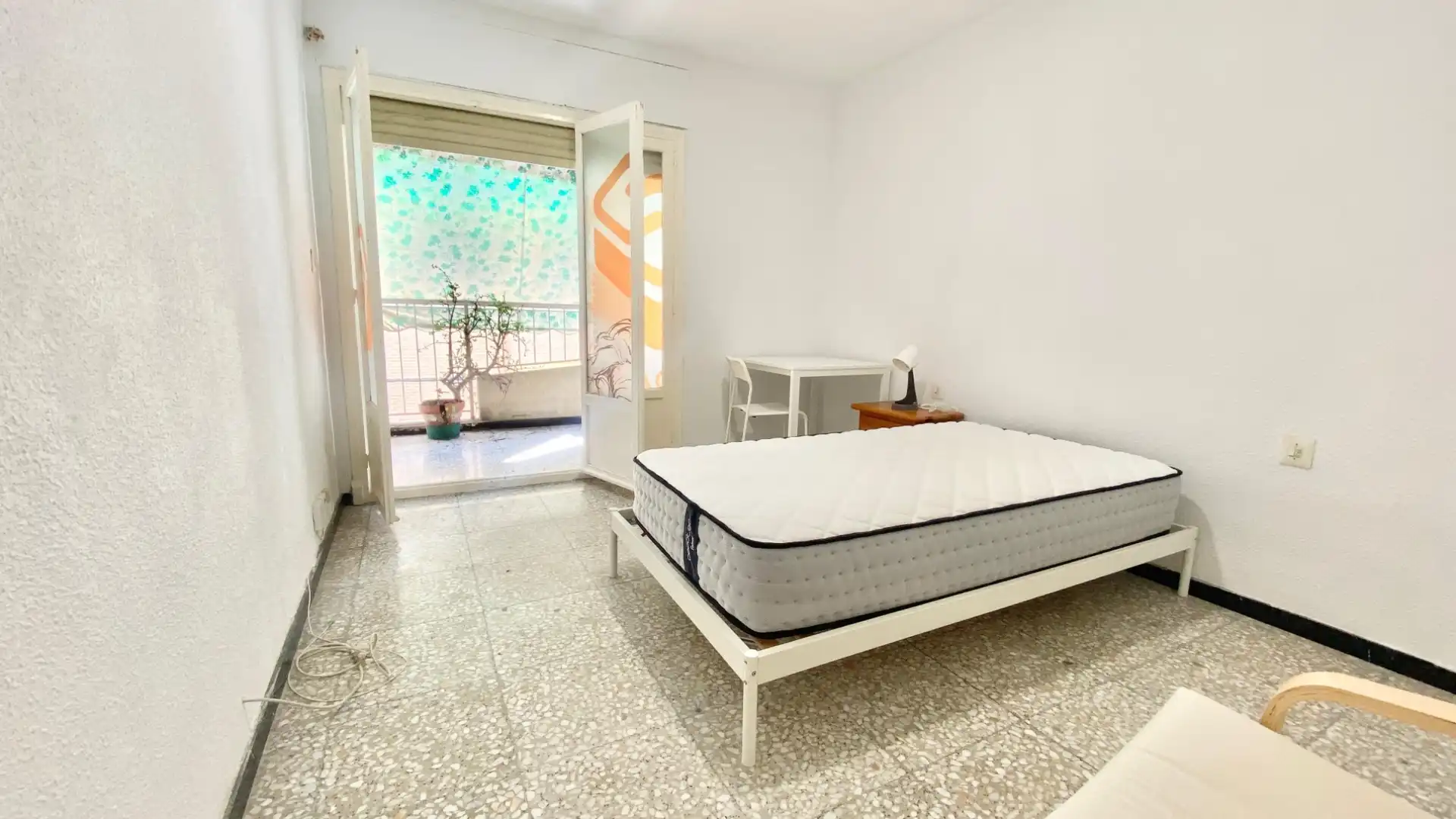 Dormitori de Apartament de lloguer en Florida - Ciudad de Asís