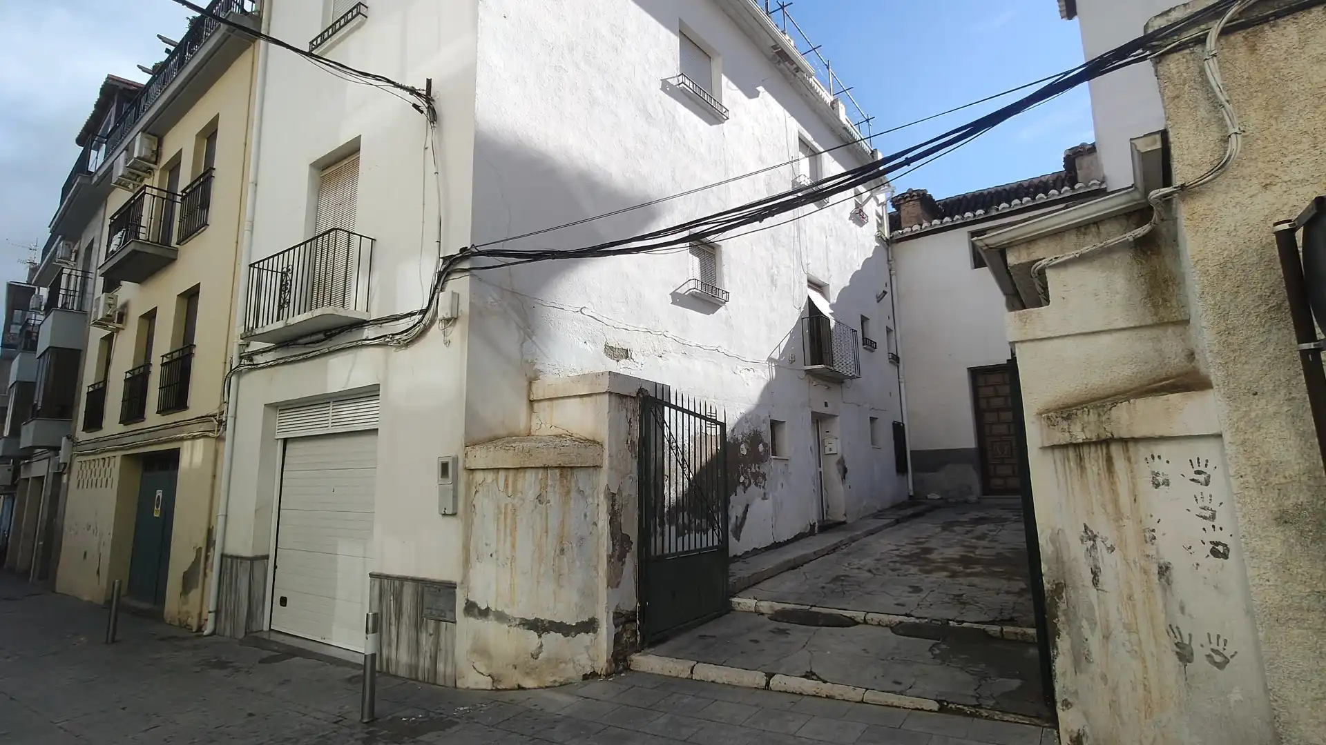Vista exterior de Casa o xalet en venda en Baza amb Moblat