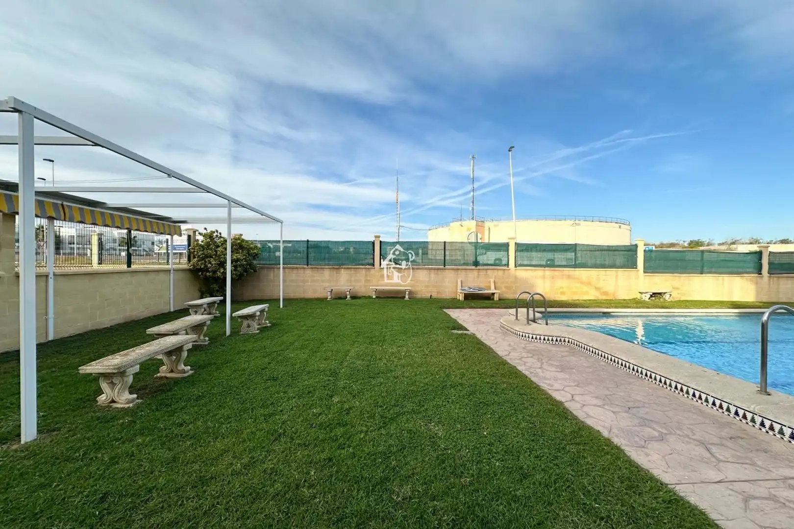 Piscina de Casa adosada de lloguer en Torrevieja amb Aire condicionat, Terrassa i Piscina