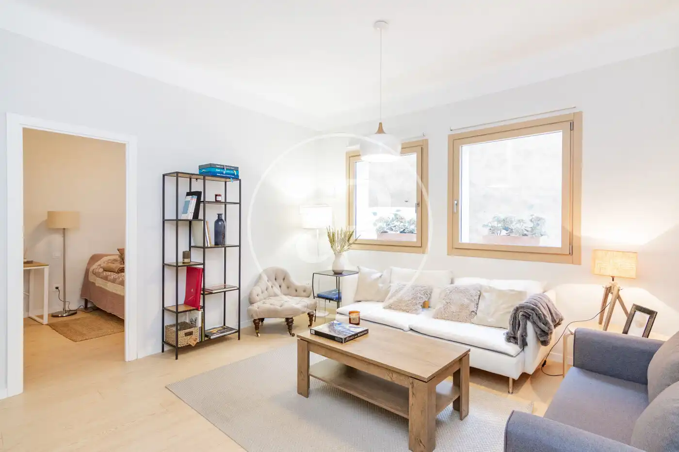 Living room of Flat for rent in Madrid  with Air Conditioner, Heating and Furnished