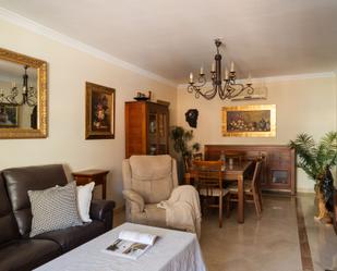 Sala d'estar de Apartament en venda en Marbella amb Balcó