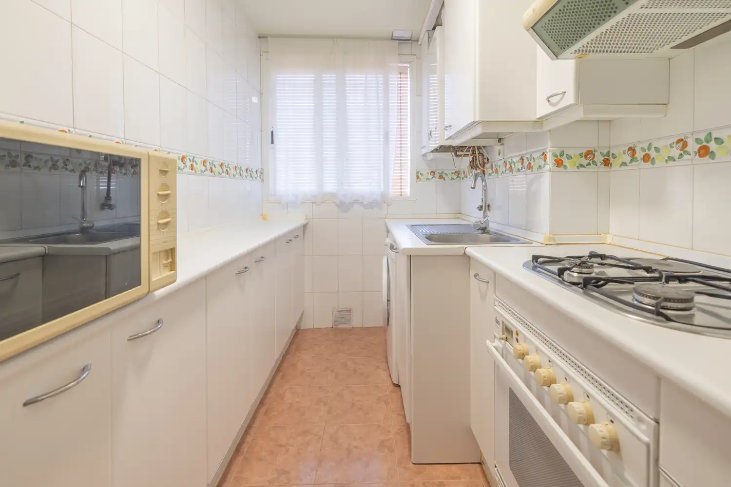 Wohnung zur Miete in Calle de las Naves, Acacias