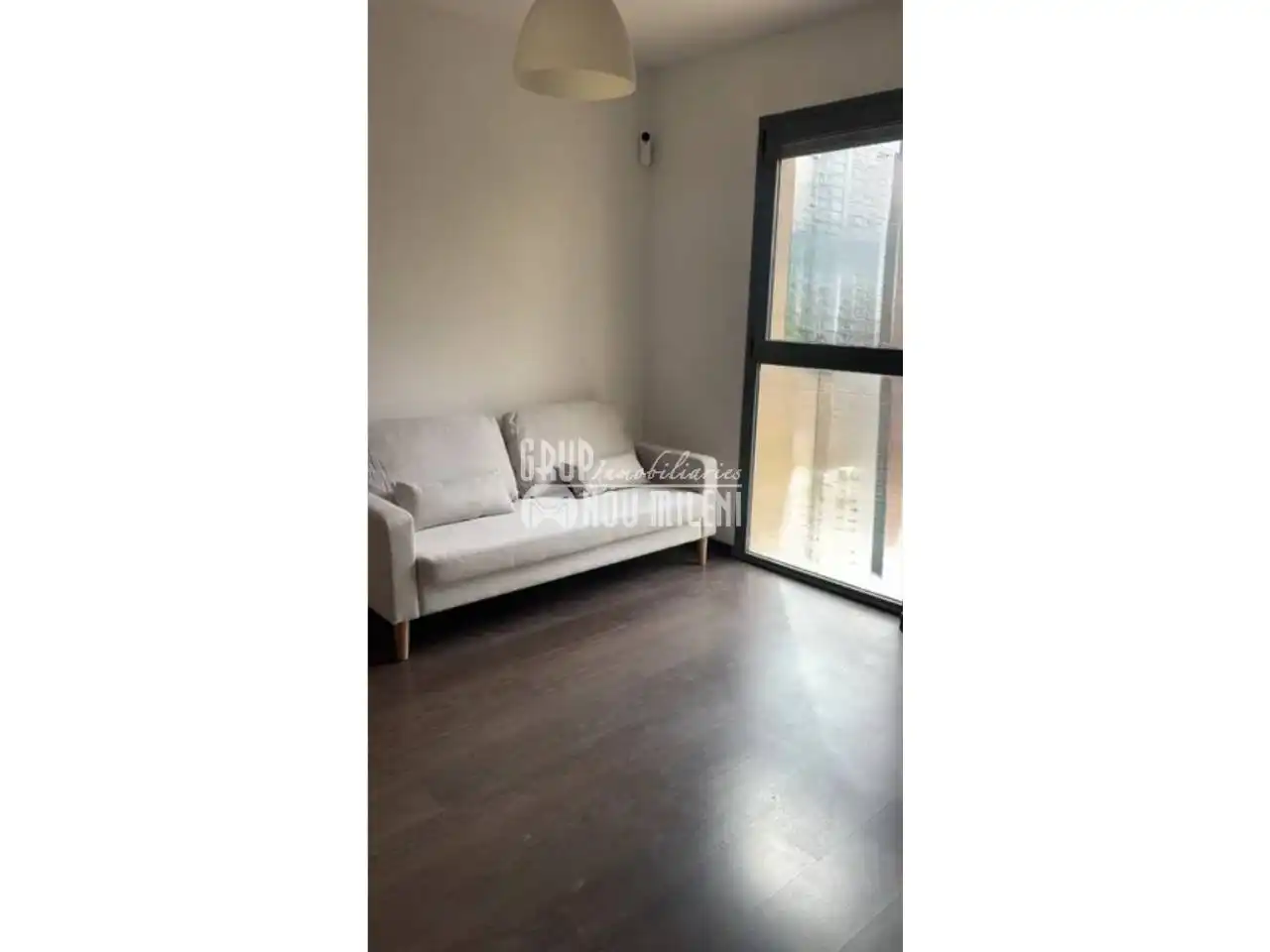 Flat for rent in Calle Países Bajos, Metro - Auditorio