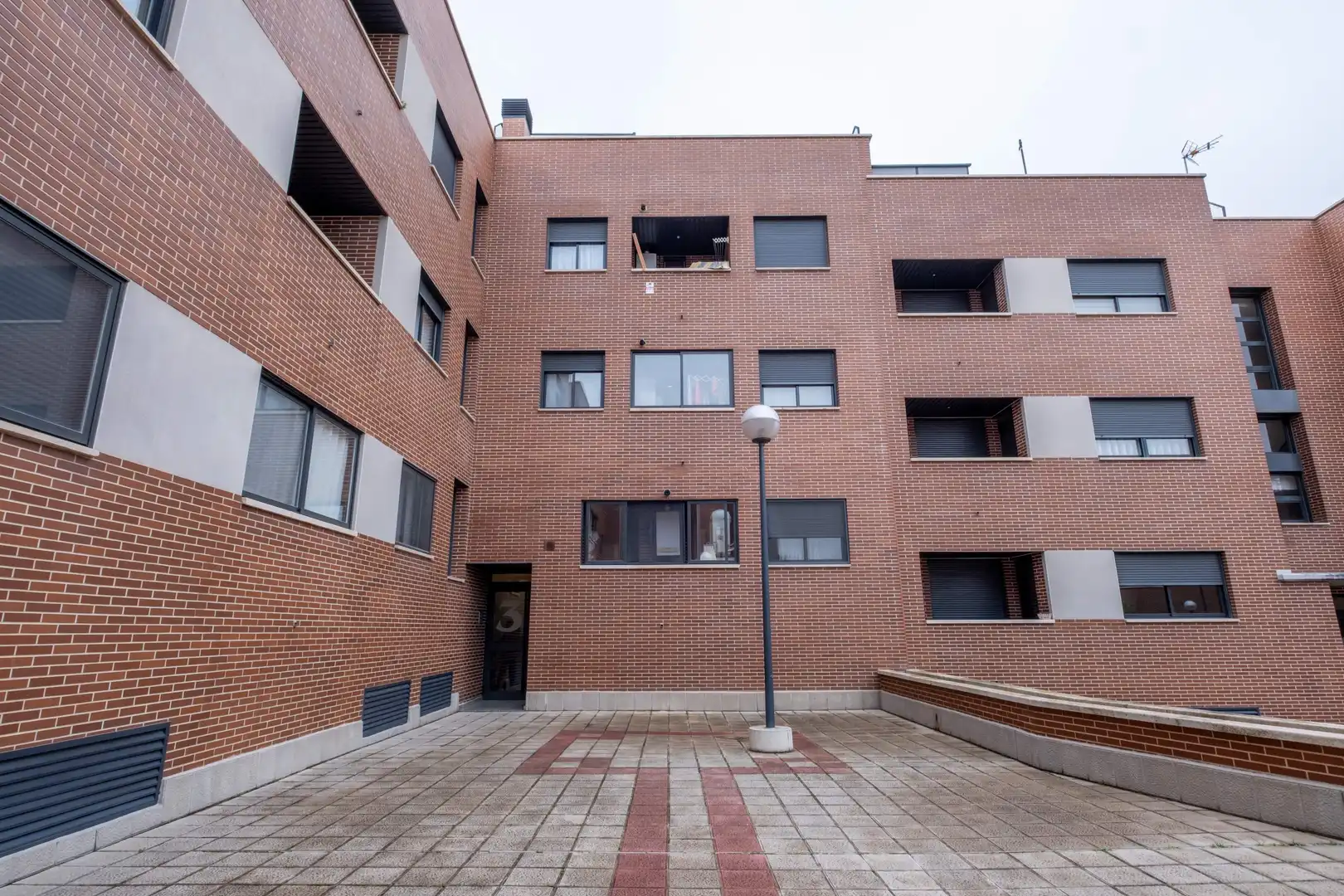 Vista exterior de Piso en venta en Cadrete con Jardín privado, Terraza y Trastero