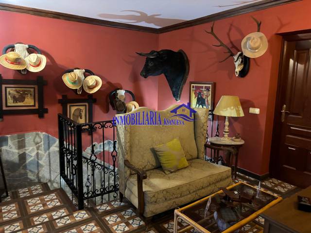 Casa-chalet en Venta en Lopera