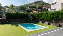 Swimming pool of House or chalet for sale in Castelldefels  with Air Conditioner, Terrace and Swimming Pool