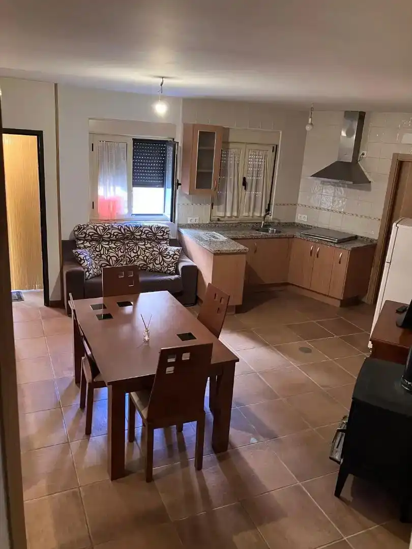 Küche von Country house zum Verkauf in Galinduste mit Parkett, Abstellraum und Möbliert