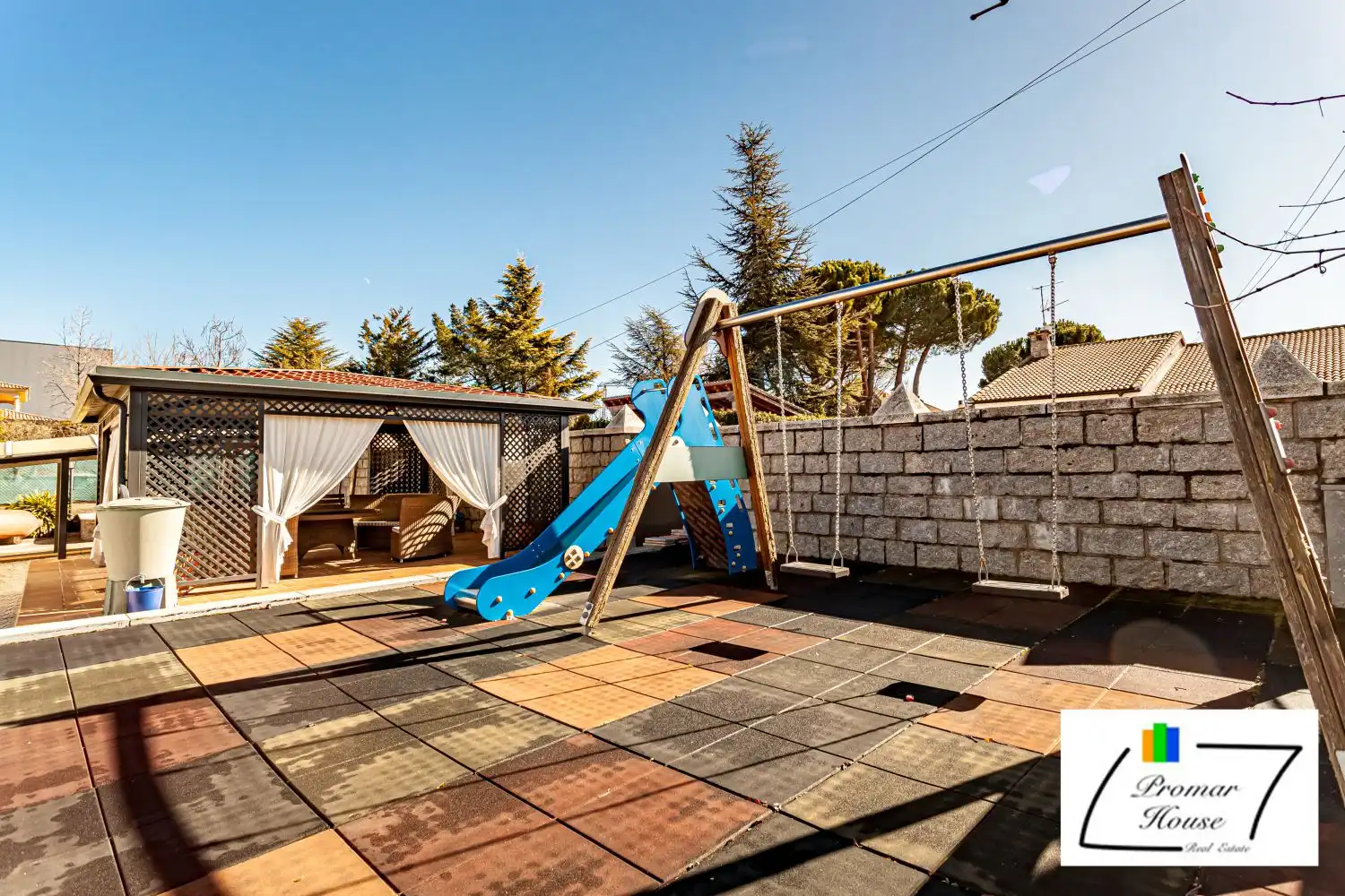 Terraza de Casa o chalet en venta en Ávila con Calefacción, Jardín privado y Terraza