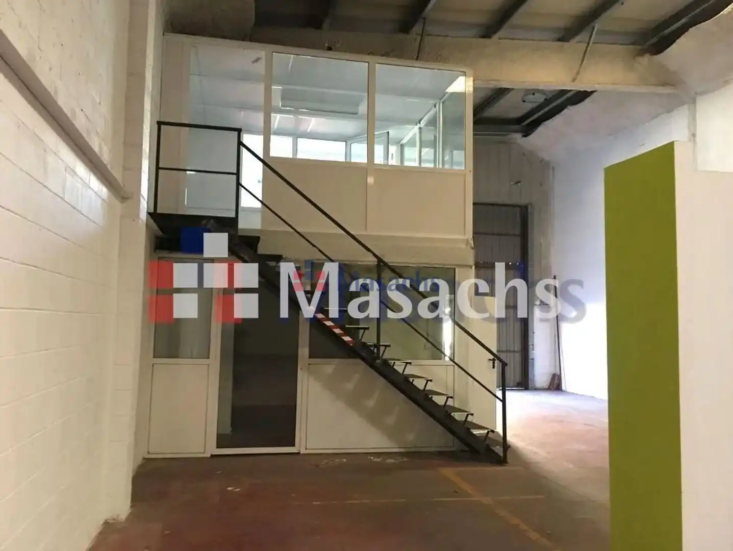 Nave industrial en venta en Girona